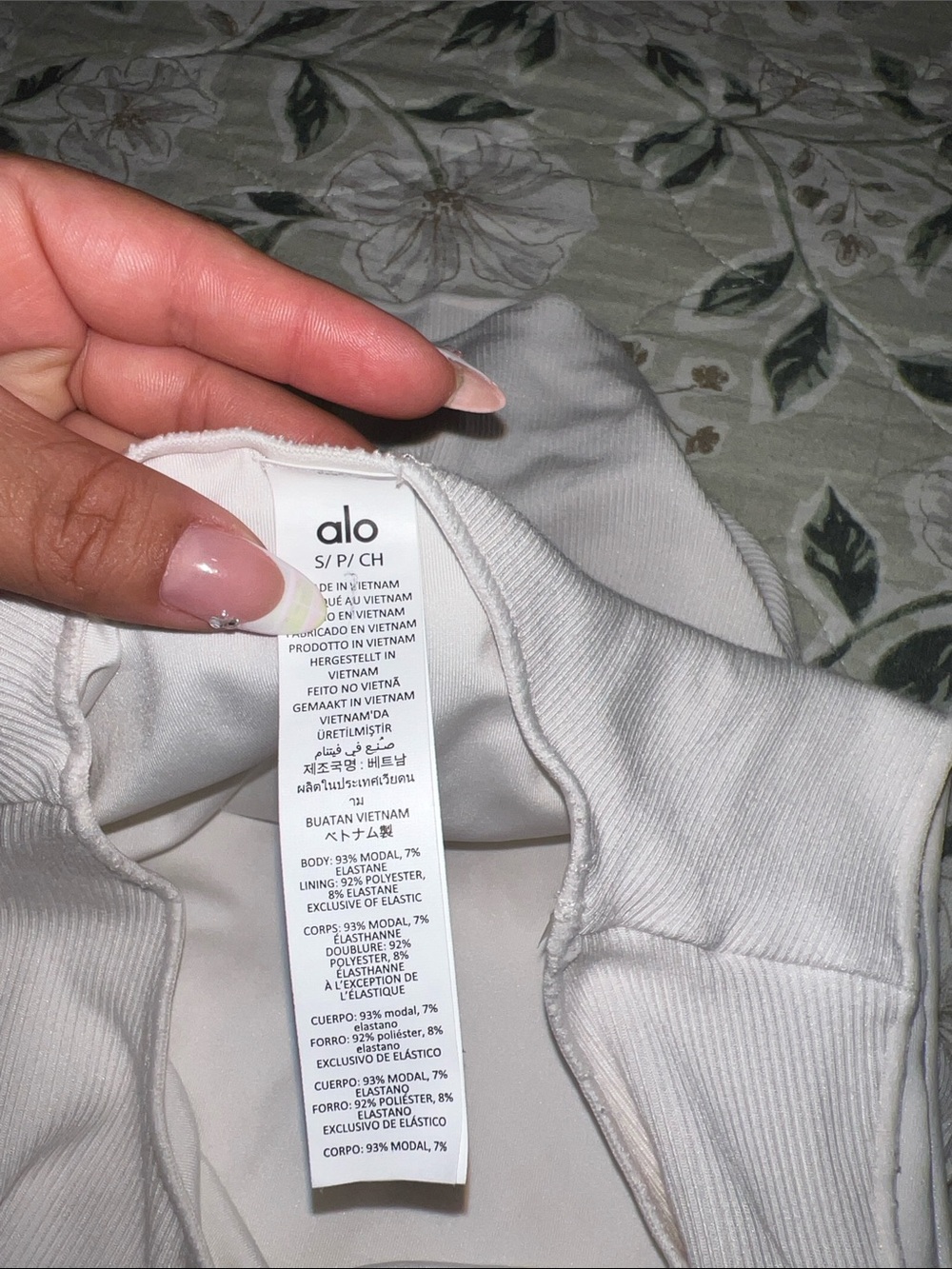 ALO Yoga White Ribbed Crewneck Tank - Picture 3 of 3